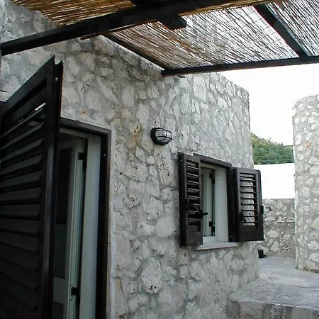 The Seaside Tiny House *